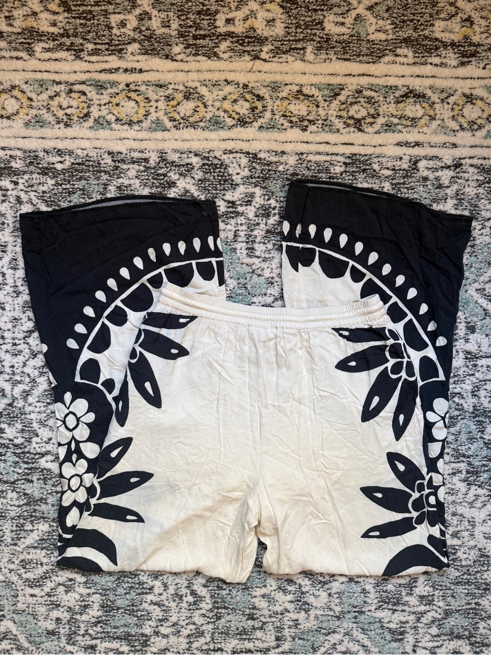 Farm Rio ‘Martina’ Pull on Pant - Picture 8 of 8